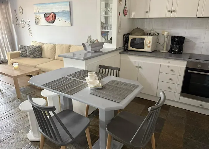 Holiday home Front Sea House Dikella