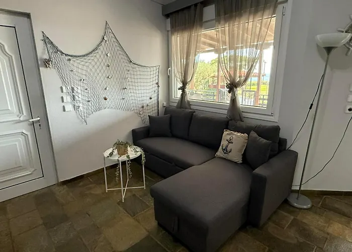 Front Sea House Dikella *